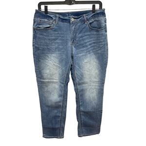 Time & Tru Women Size 16 Stretch Cotton Factory Faded Whiskered Denim Blue Jeans